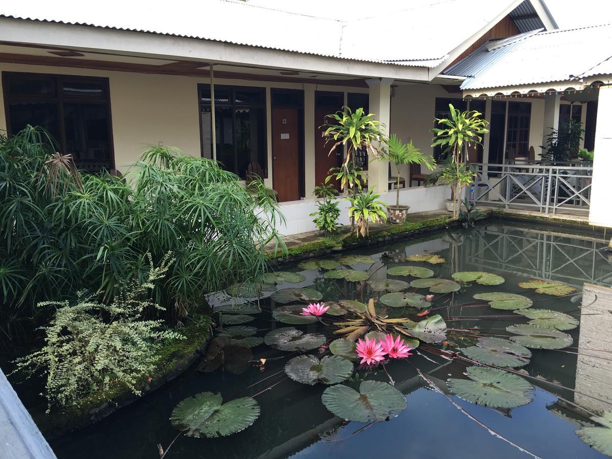Tamasya Garden Hotel Kotamobagu Esterno foto