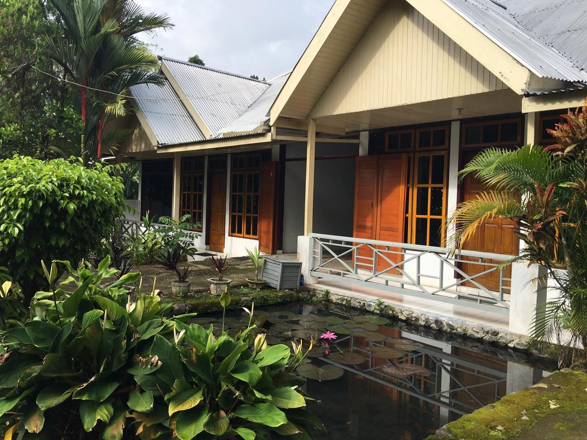 Tamasya Garden Hotel Kotamobagu Esterno foto