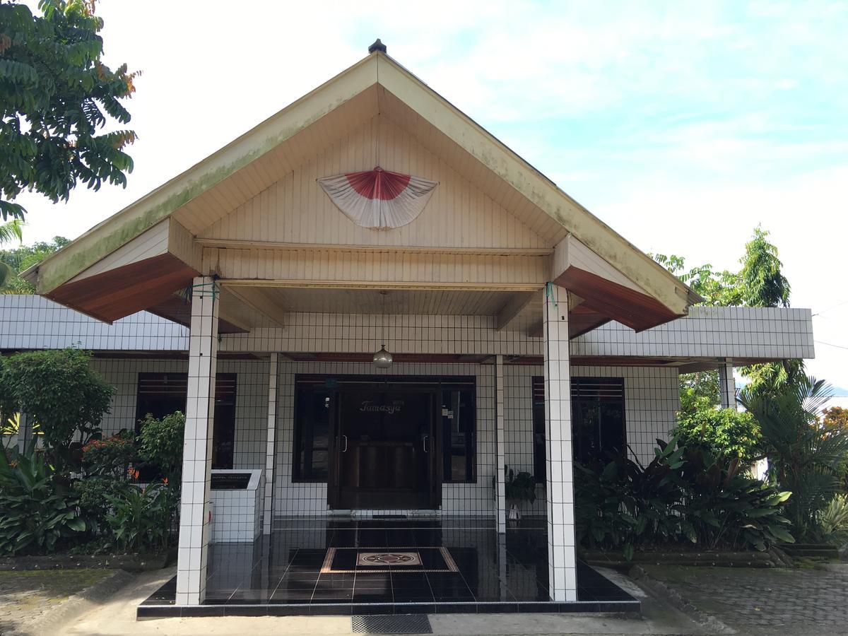 Tamasya Garden Hotel Kotamobagu Esterno foto