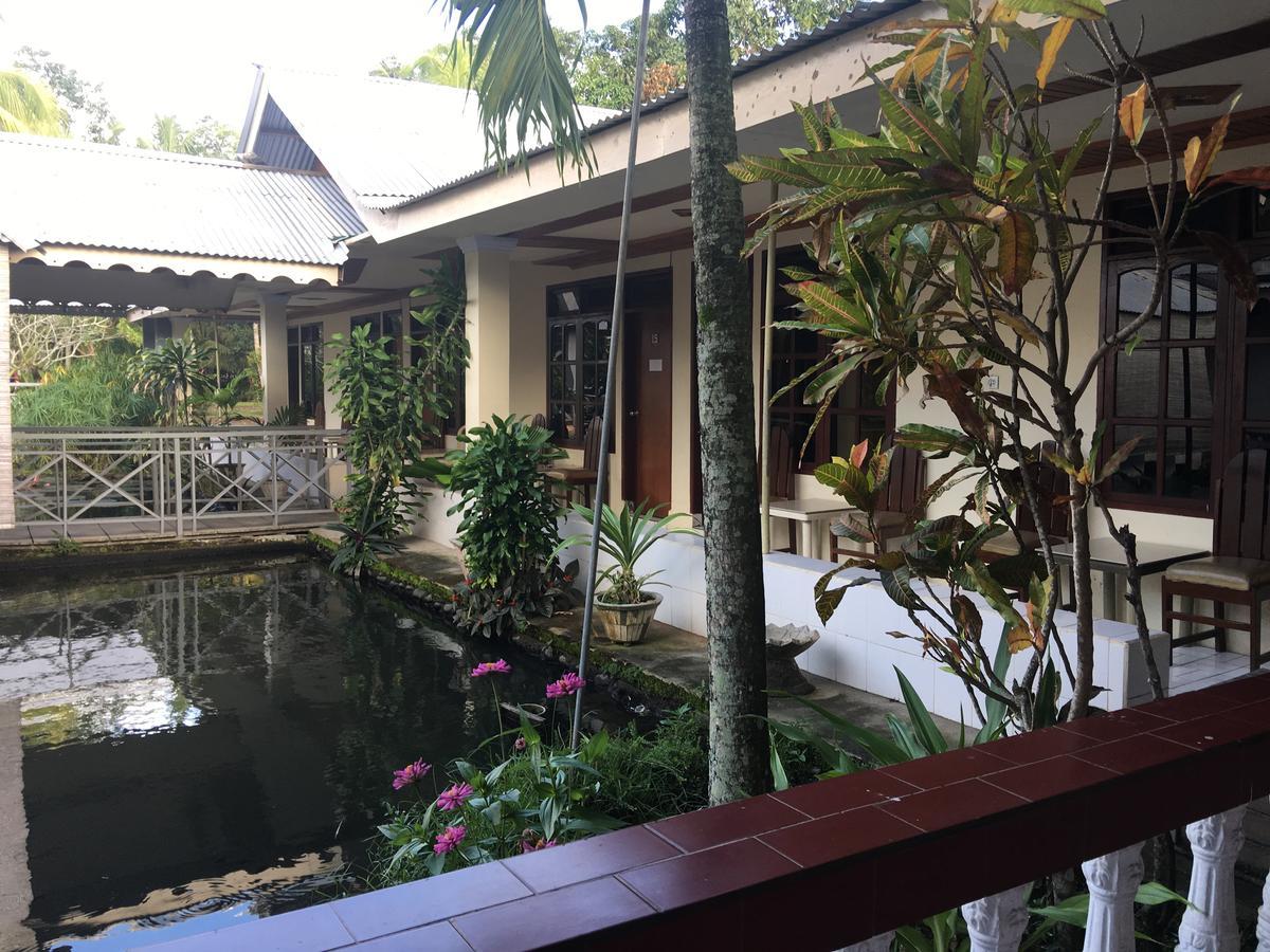 Tamasya Garden Hotel Kotamobagu Esterno foto