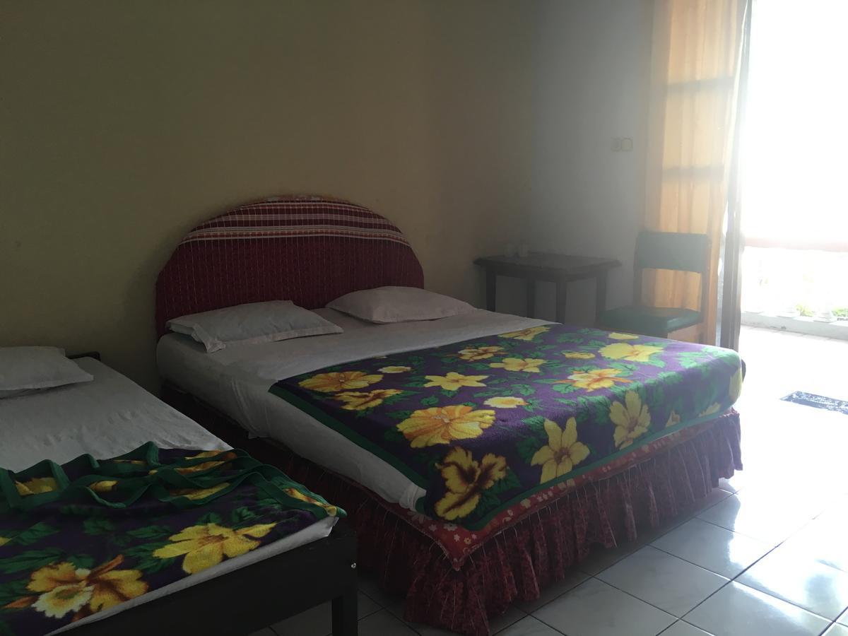 Tamasya Garden Hotel Kotamobagu Esterno foto