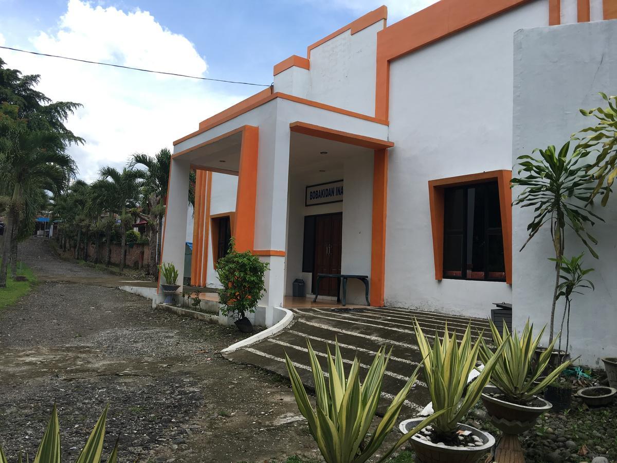 Tamasya Garden Hotel Kotamobagu Esterno foto